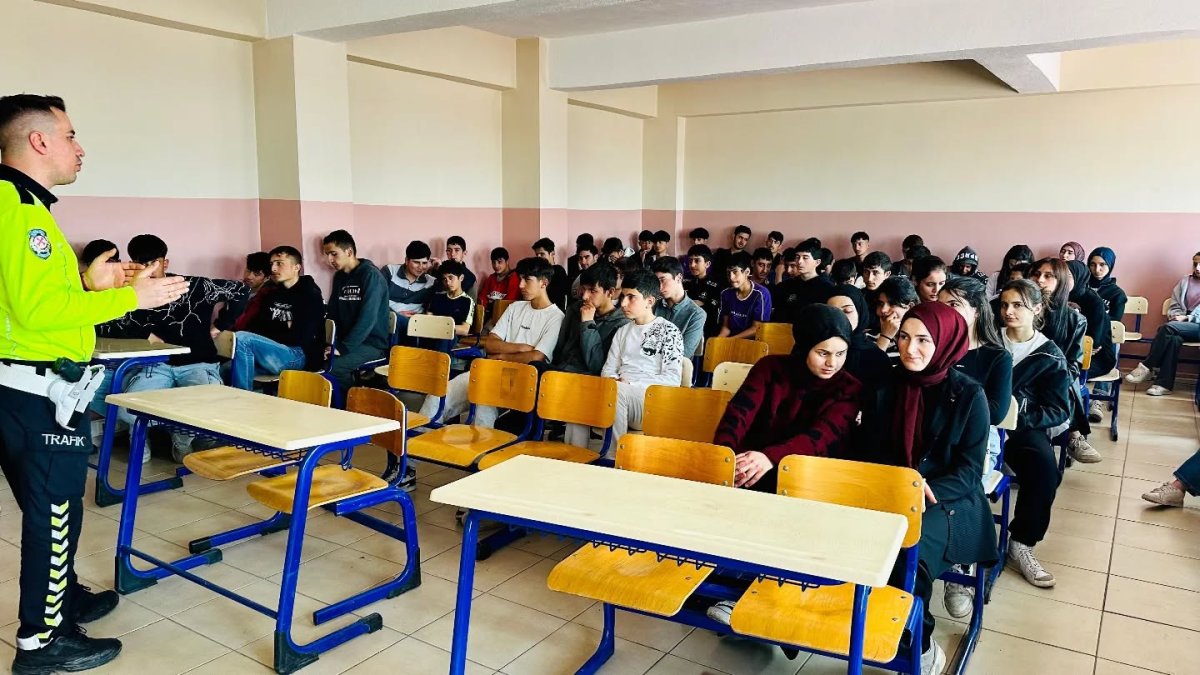 Ağrı’da Öğrencilere Yönelik Trafik Bilgilendirme Etkinlikleri
