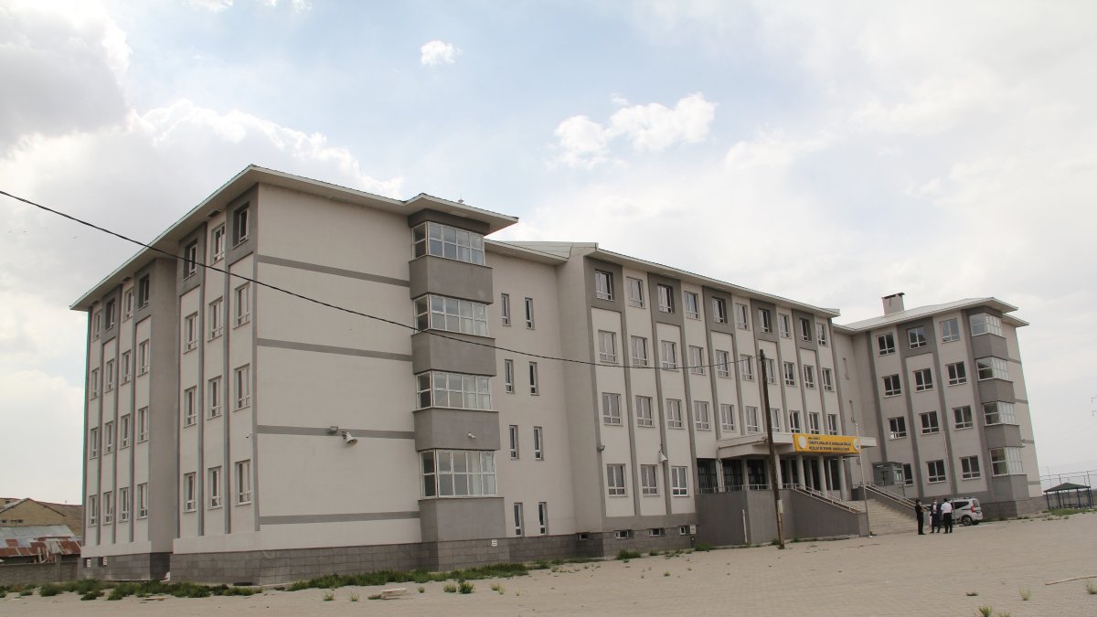 Ağrı’da TOBB Mesleki ve Teknik Anadolu Lisesi yeni dönemde öğrenci kabulüne başlıyor