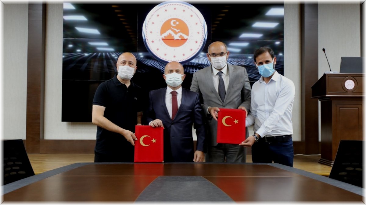 Ağrı’da yeni tekstil yatırımı için imzalar atıldı