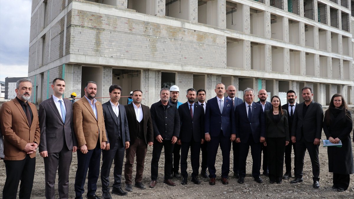 Ağrı’daki 270 yataklı Kadın Doğum ve Çocuk Hastanesi için hedef tarih açıklandı