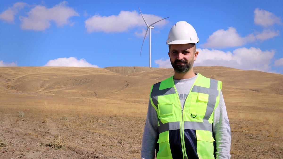 Ağrı’daki İpek Geçidi’nde 5 türbinle saatte 20 megavat elektrik üretiliyor