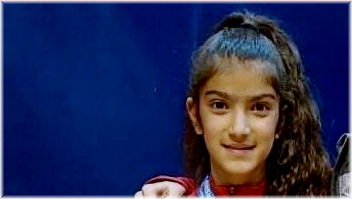 Ağrılı Güreşçi Birgül Şimşek Balkan Şampiyonu oldu