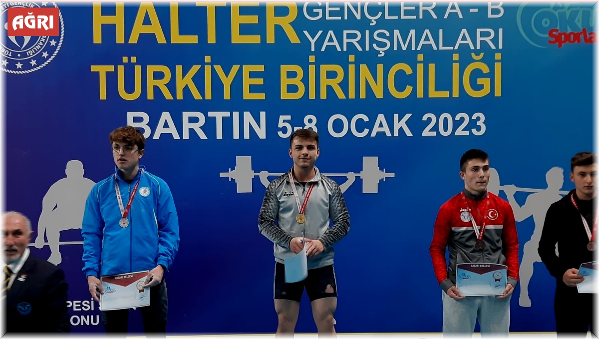 Ağrılı halterci Yusuf Ülker, 73 kiloda 220 kilo kaldırarak Türkiye şampiyonu oldu