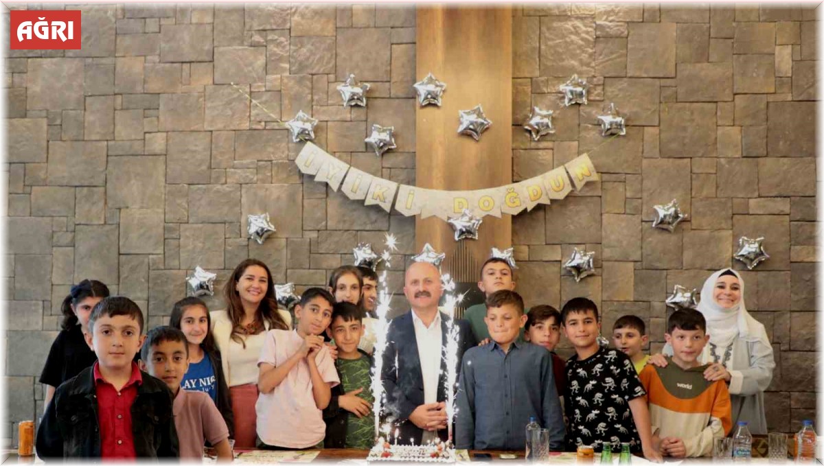 Ağrılı miniklere doğum günü sürprizi