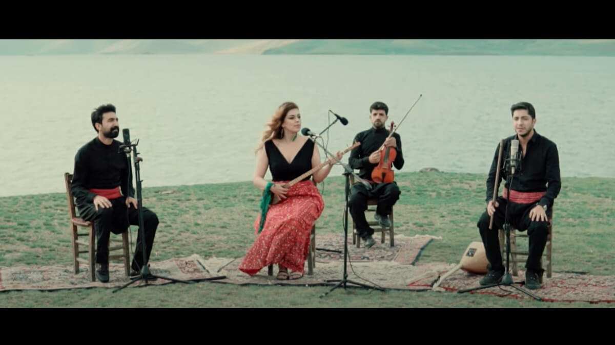 Ağrılı öğretmenlerden yeni çalışma "Dere Kenarında Taş Ben Olaydım"