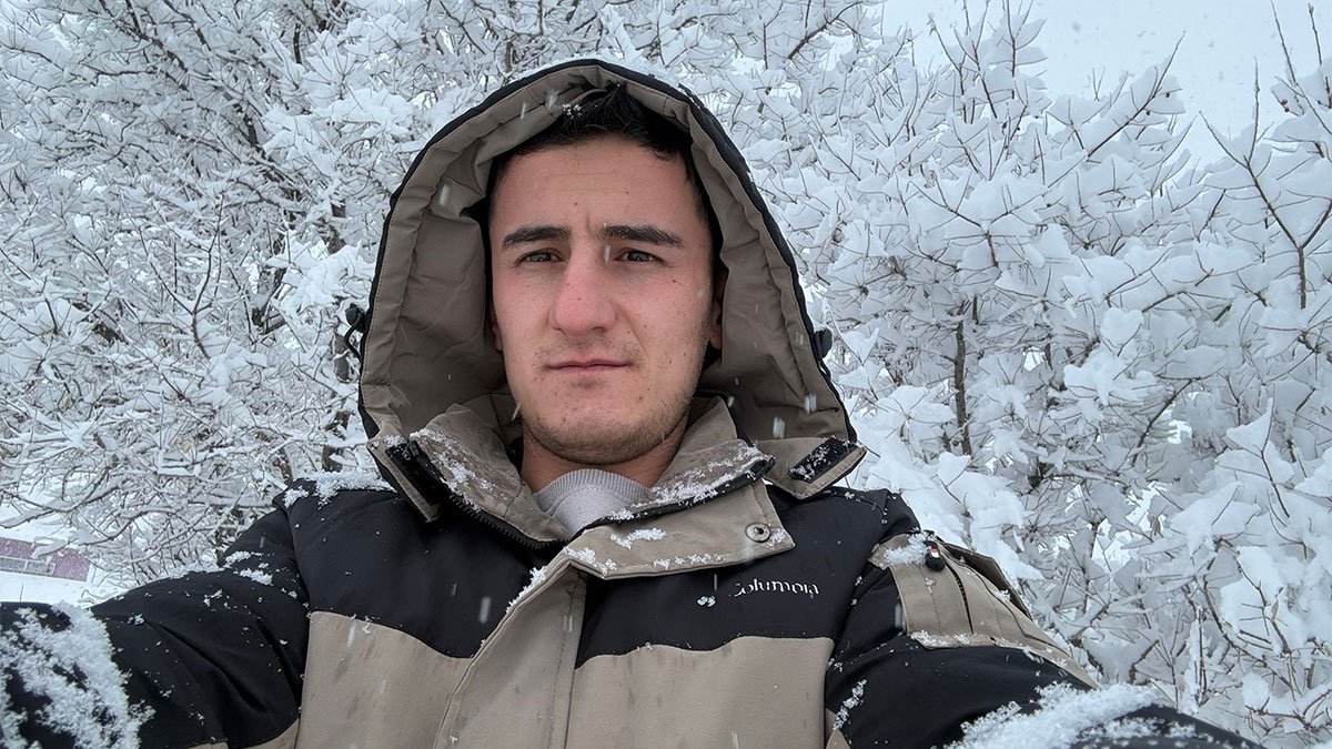 Ağrı’nın Diyadin ilçesinde kar yağışı etkisini artırdı, ulaşım aksadı