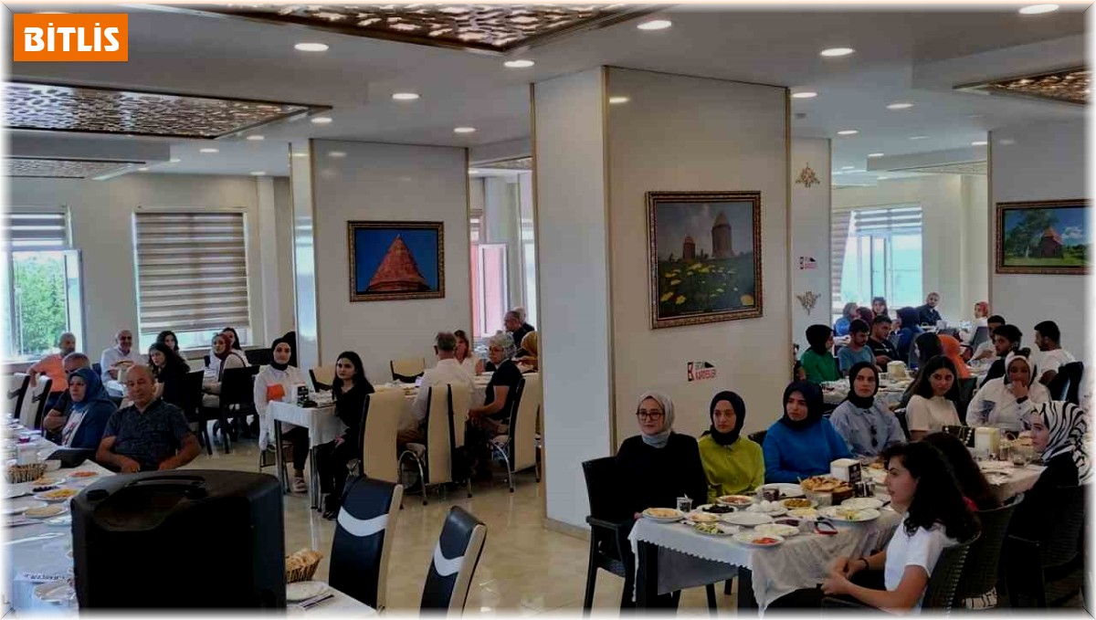 AHLAT İSDER'den kaynaşma kahvaltısı