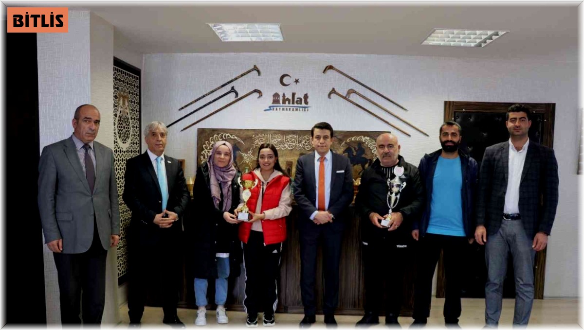 Ahlat, masa tenisinde il birincisi oldu