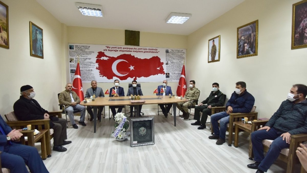 Ahlat Şehit Aileleri Derneği törenle açıldı