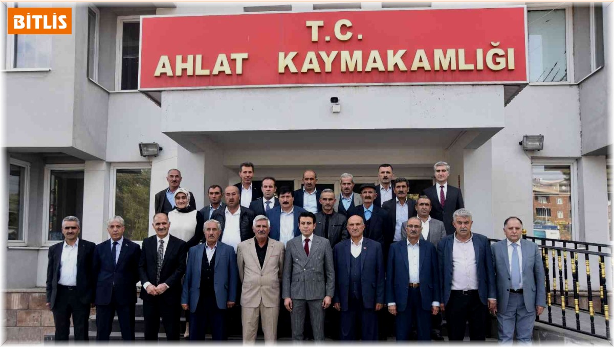 Ahlat'ta 19 Ekim Muhtarlar Günü kutlandı