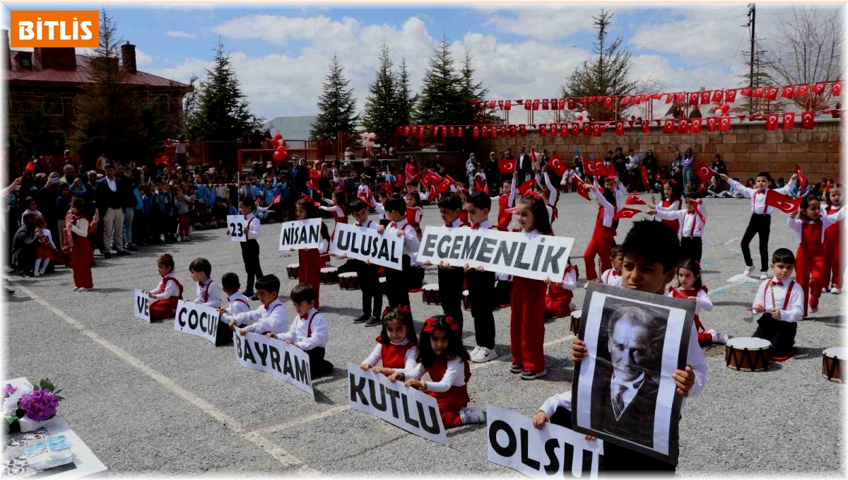 Ahlat'ta 23 Nisan Ulusal Egemenlik ve Çocuk Bayramı etkinlikleri