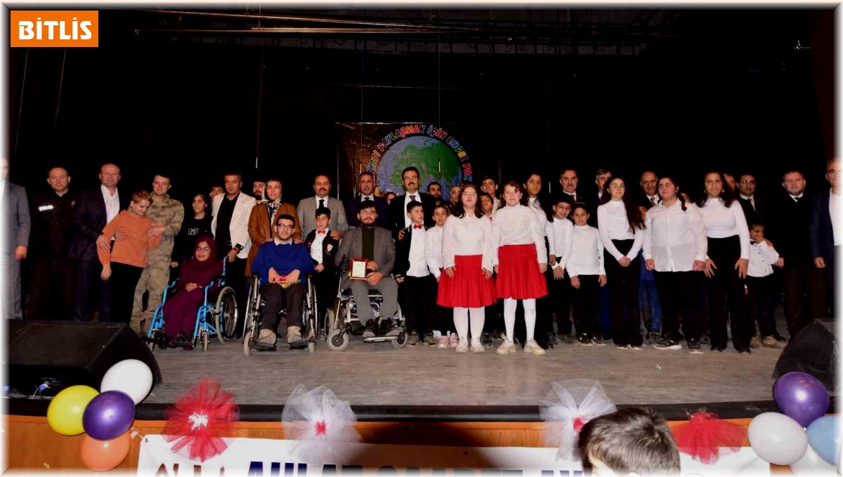 Ahlat'ta '3 Aralık Dünya Engelliler Günü' kutlandı