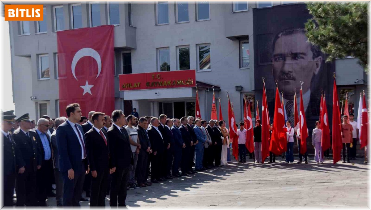 Ahlat'ta 30 Ağustos Zafer Bayramı kutlandı