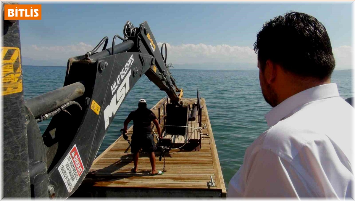 Ahlat'ta değişken seviyeli yeni iskele yapıldı