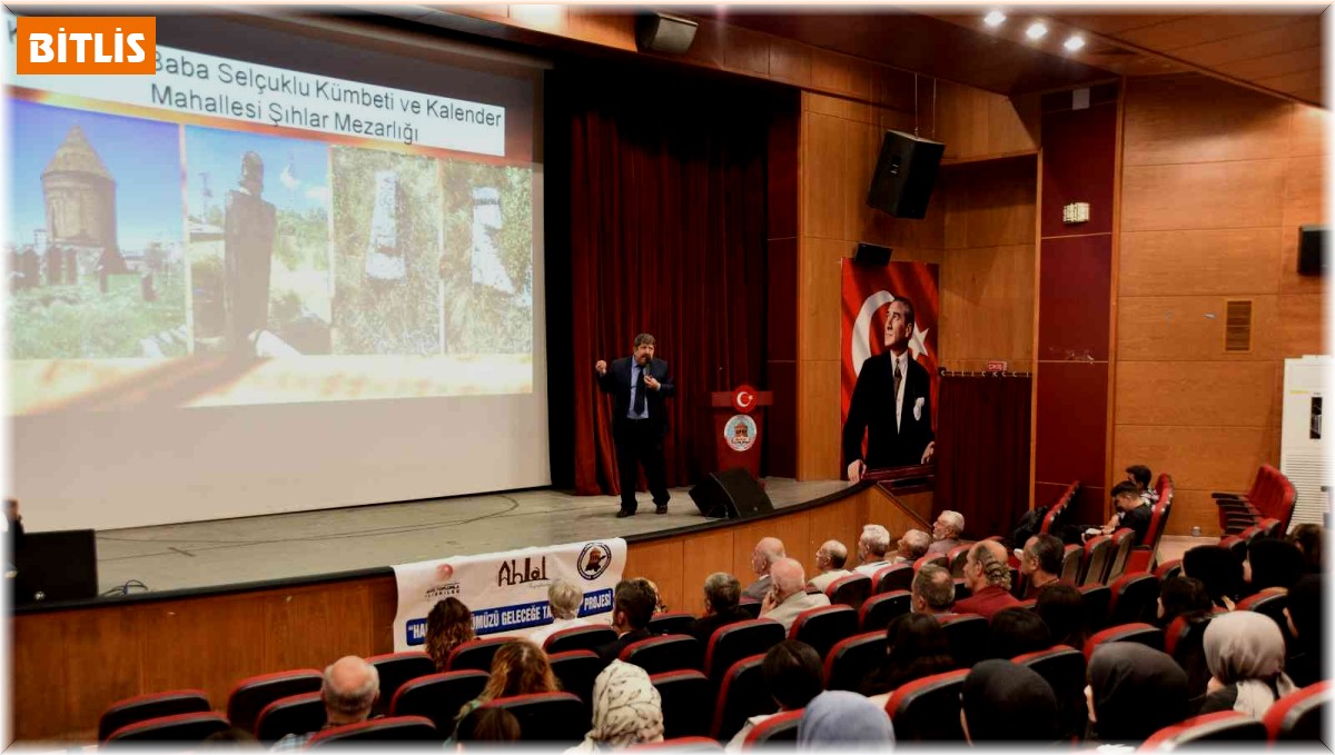 Ahlat'ta 'Dervişoğlu Kavalcı Recep' konulu konferans