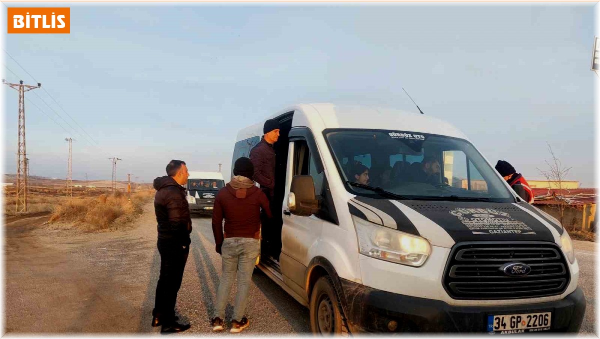 Ahlat'ta öğrenci servisleri denetlendi