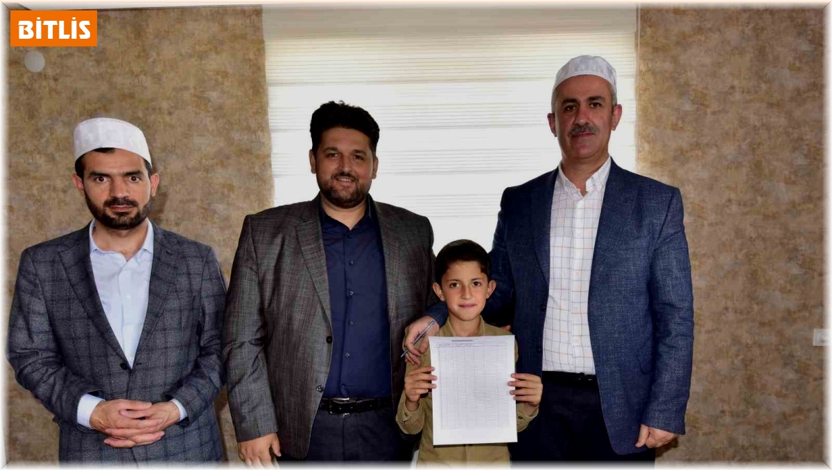 Ahlat'ta 'Örgün Eğitimle Birlikte Hafızlık Projesi' başladı