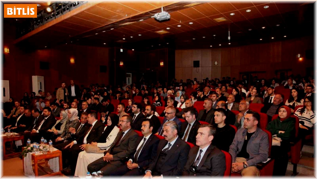 Ahlat'ta 'Tarihe Damga Vuranlar Haluk Dursun' anma programı düzenlendi