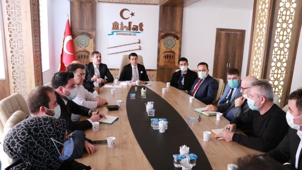 Ahlat'ta 'Turizm Altyapısını Geliştirme ve Çevre Yönetimi' toplantısı
