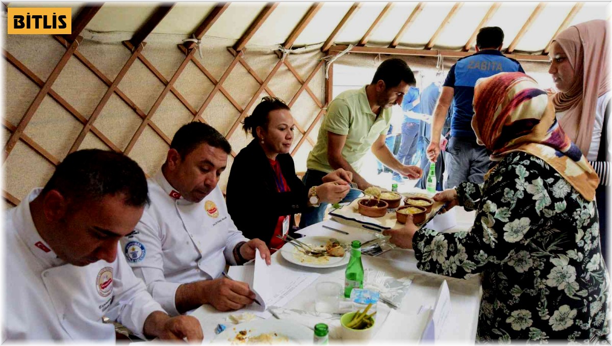 Ahlat'ta yöresel yemek yarışması