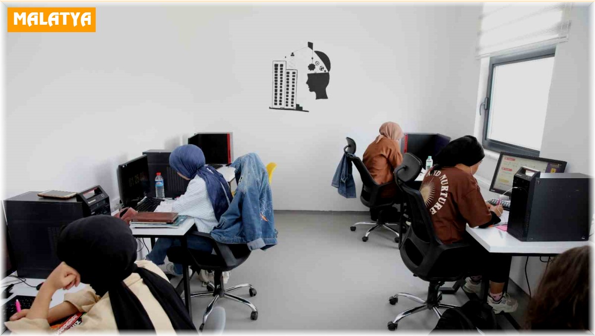 Ahmet Kekeç Semt Kütüphanesi sınavlar öncesi yoğun ilgi görüyor