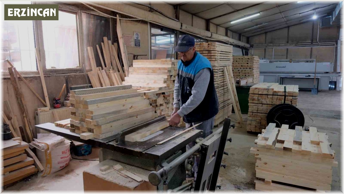 Ahşap İmalat Atölyesi kent mobilyaları üretimine devam ediyor