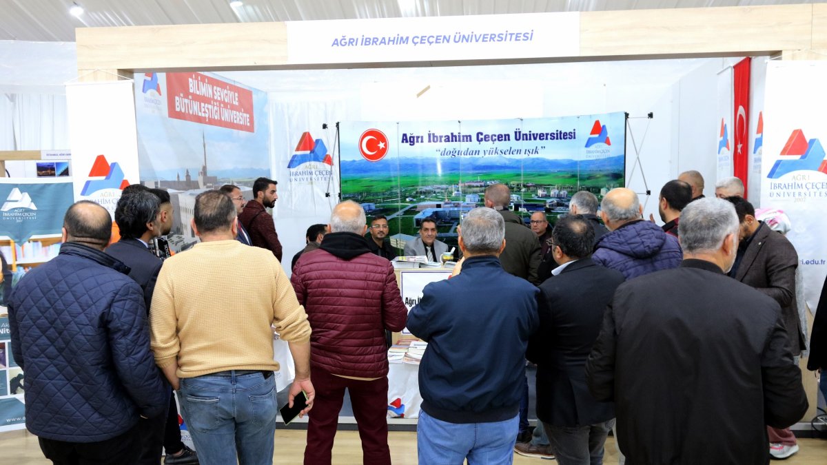 AİÇÜ, Ağrı Tanıtım Günleri'nde büyük ilgi gördü