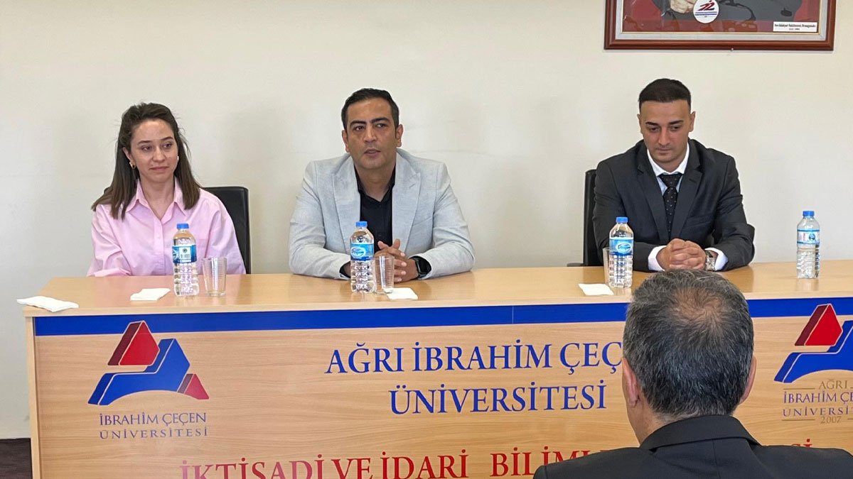 AİÇÜ'de “Bankacılık Söyleşisi” düzenlendi