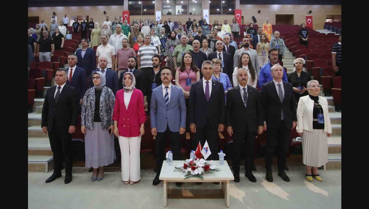 AİÇÜ'de EJER kongresi başladı