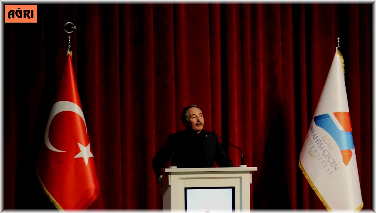 AİÇÜ'de "Kimlik Aşısı" konferansı düzenlendi