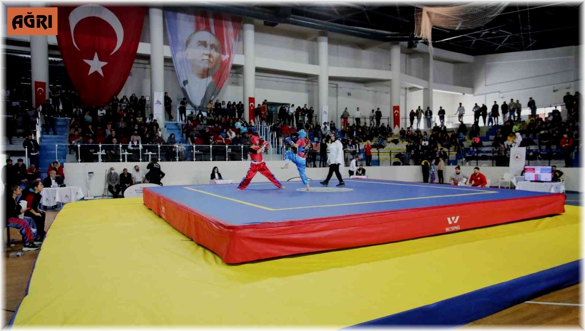 AİÇÜ ev sahipliğinde düzenlenen Türkiye Üniversiteler Wushu Şampiyonası sona erdi