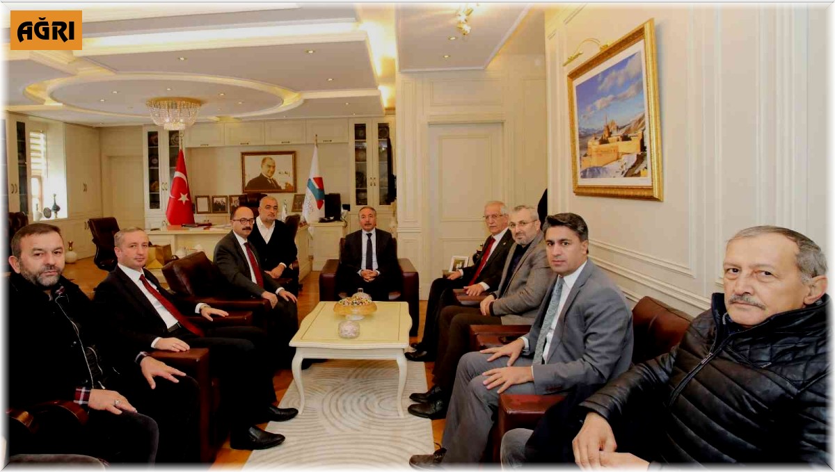 AİÇÜ Rektörü Prof. Dr. Karabulut, Bursa Milletvekilleri Mesten ve Aydın'ı misafir etti