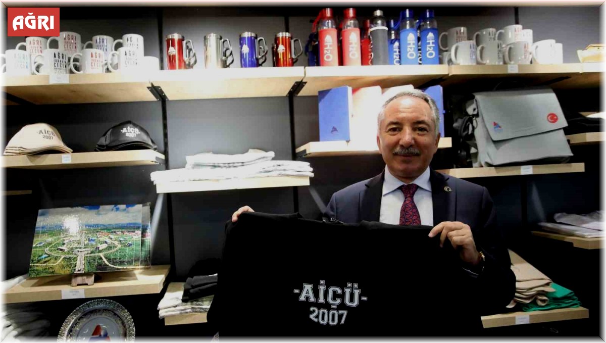 AİÇÜ store açıldı