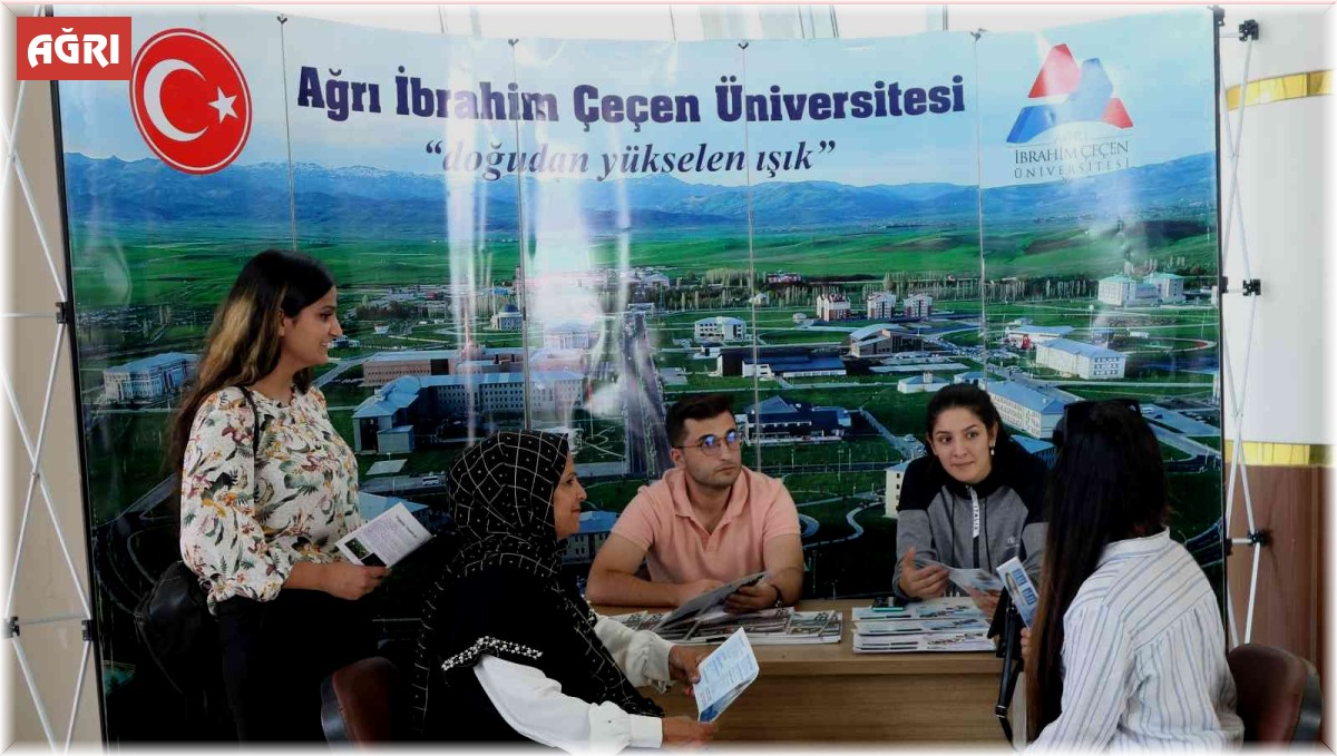 AİÇÜ, yoğun bir kayıt dönemi geçiriyor