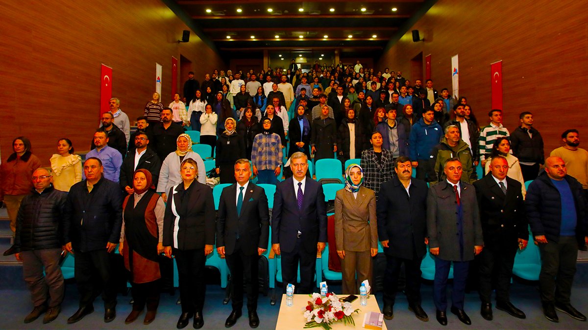 AİÇÜ’de Bilim Kafe Buluşmaları kapsamında “Sarıkamış Gerçeği” ele alındı