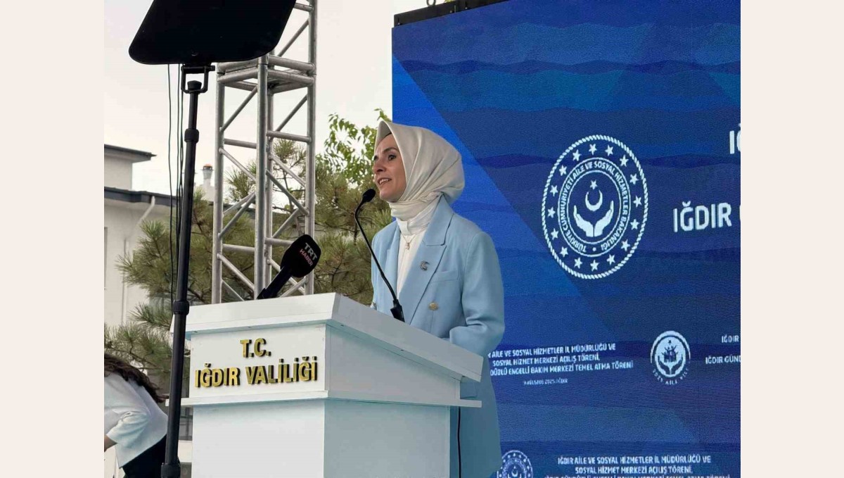 Aile ve Sosyal Hizmetler Bakanı Göktaş: "2025 Aile yılında, aile odaklı sosyal hizmet modellerimizi yaygınlaştırmaya devam edeceğiz"