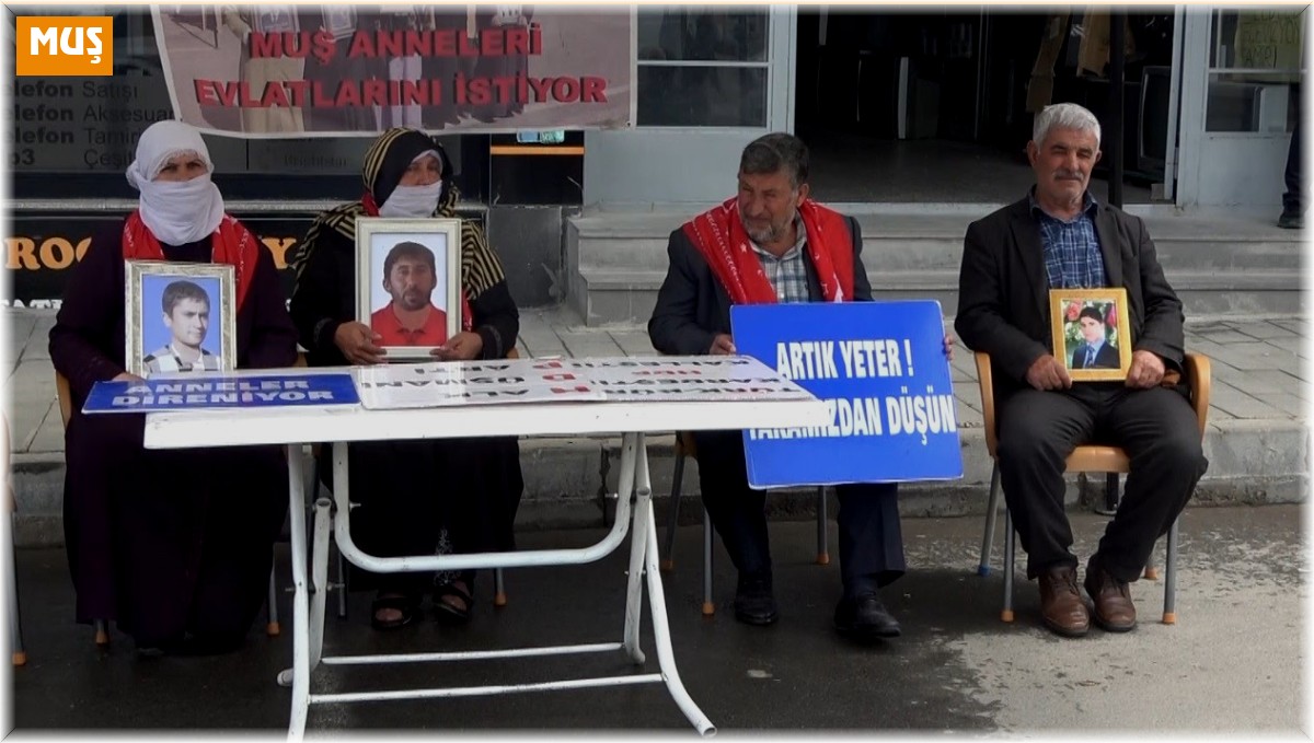 Ailelerin evlat nöbeti devam ediyor