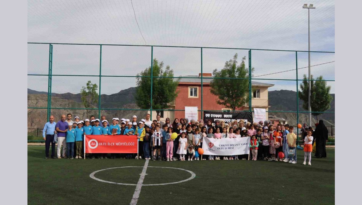 "Ailemle Kitap Okuyorum" etkinliği Oltu'da yoğun ilgi gördü