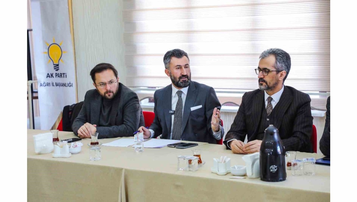 AK Parti Ağrı İl Başkanı Yıldız, basın mensuplarıyla bir araya geldi