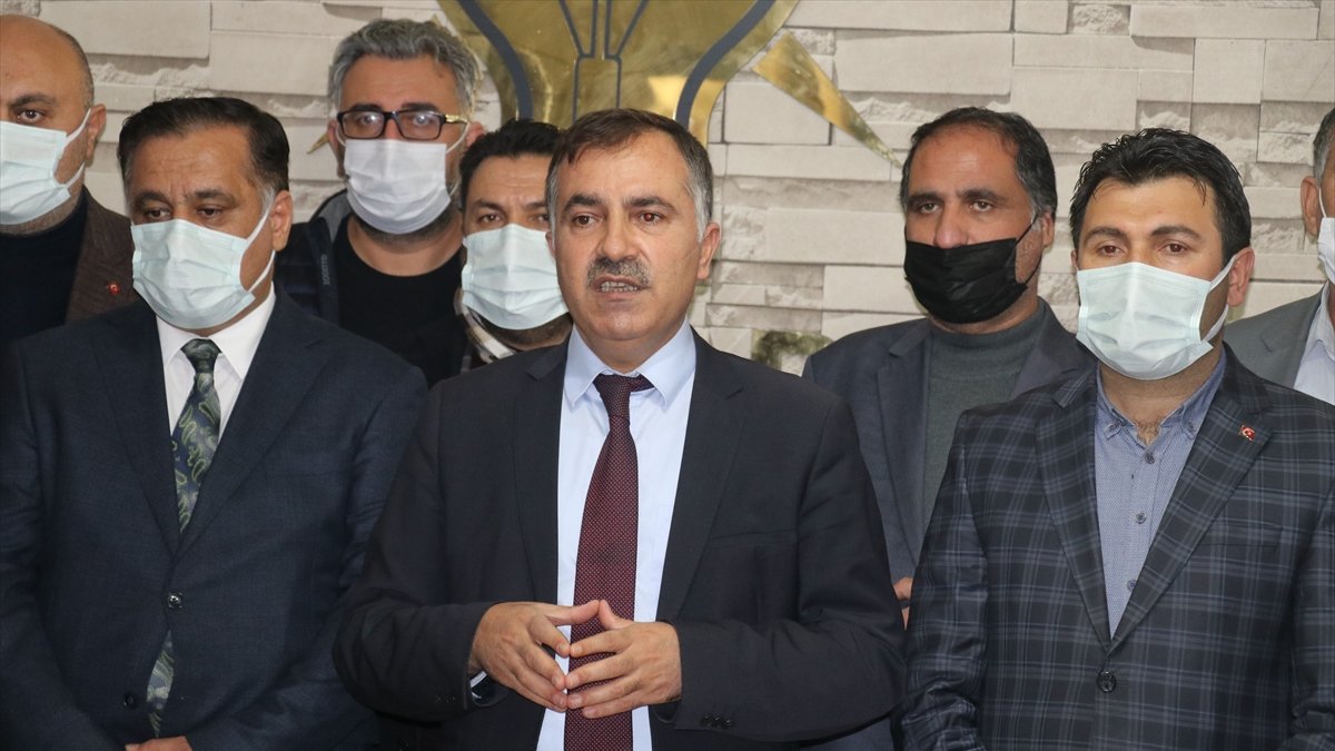 AK Parti Ağrı Teşkilatından Belediye Başkanı Savcı Sayan'a Destek