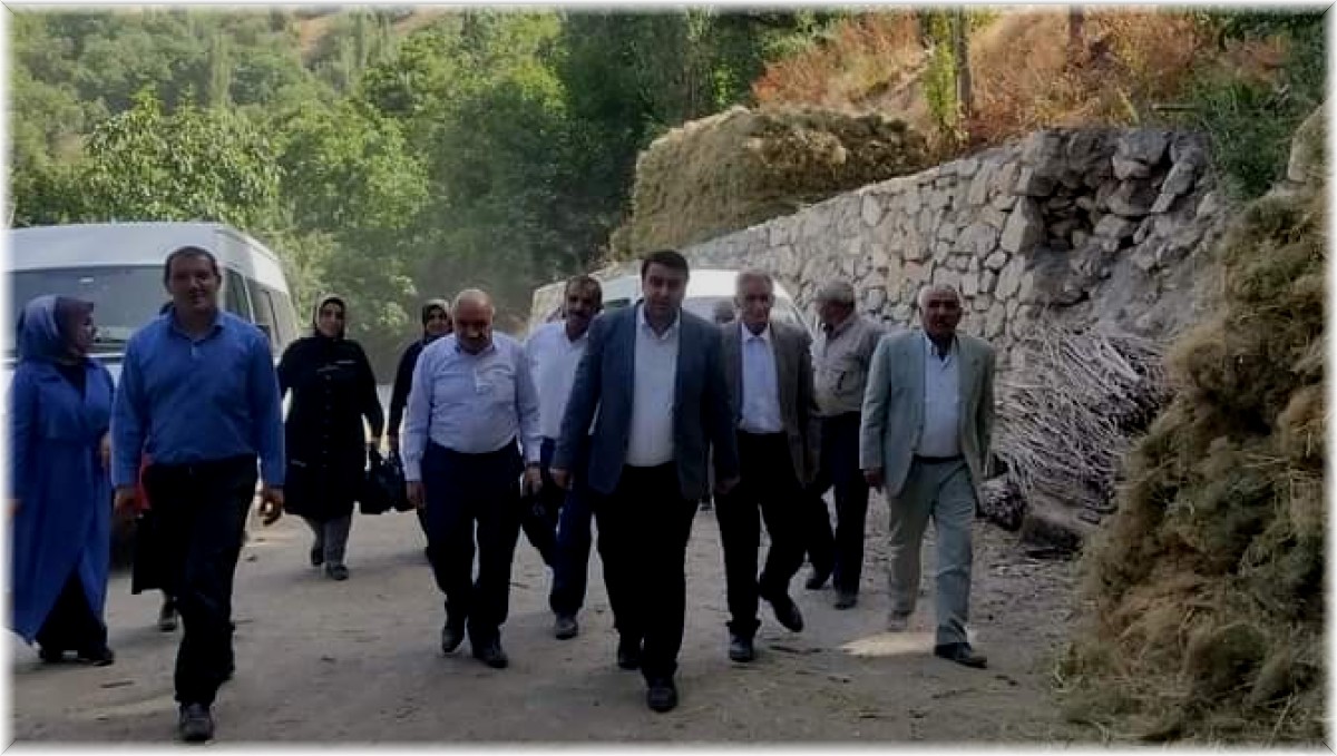 AK Parti Bahçesaray ilçe teşkilatı 2023'e emin adımlarla yürümeye devam ediyor