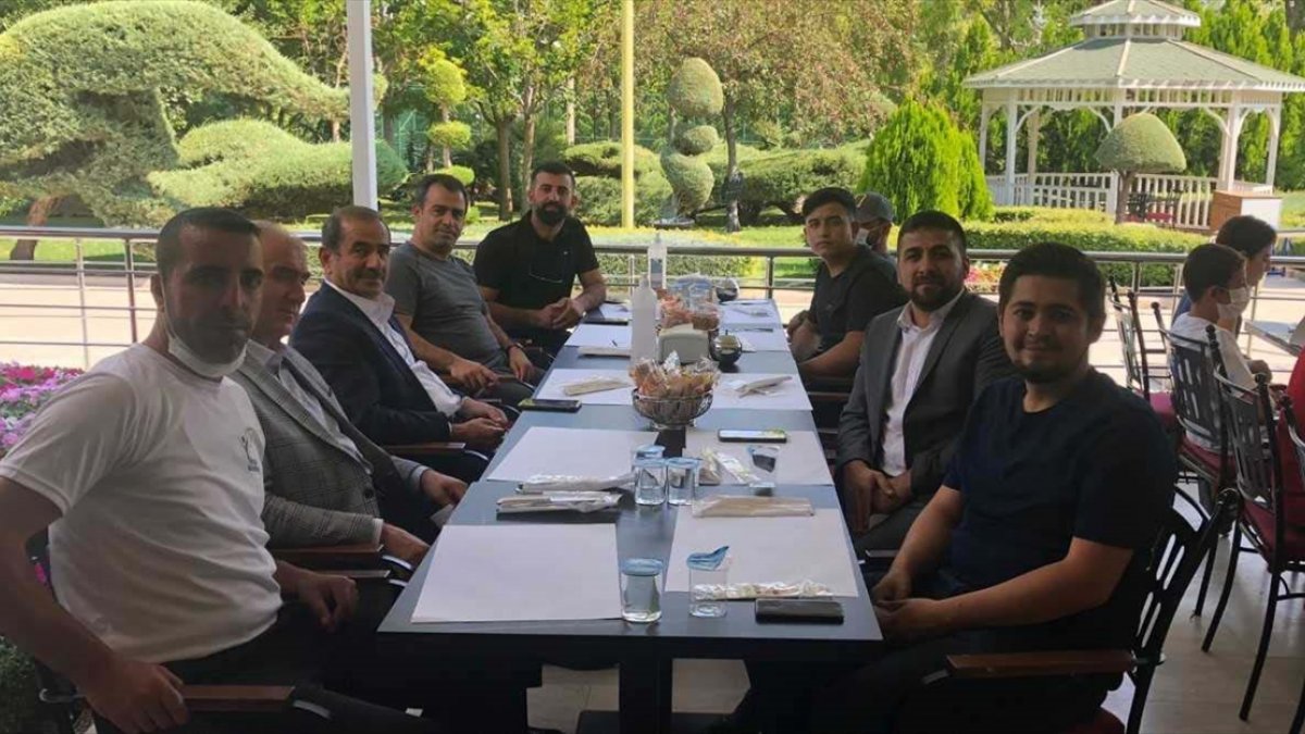 AK Parti Bitlis Milletvekili Taşar'dan Van Gölü Aktivistlerine destek