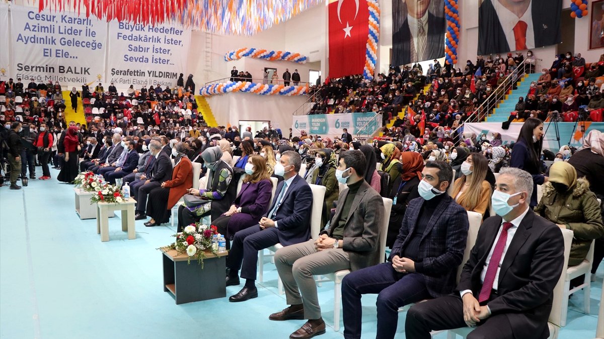 AK Parti Elazığ İl Kadın Kolları 6. Olağan Kongresi yapıldı