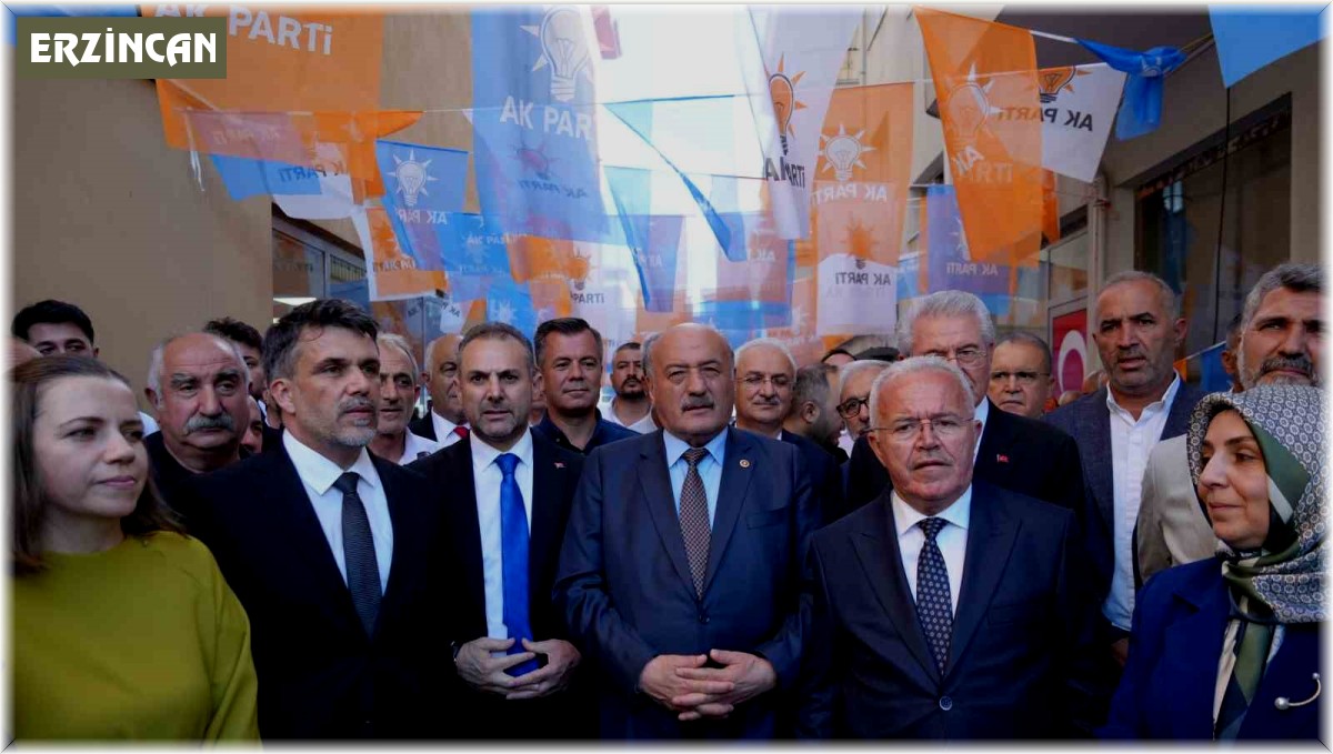 AK Parti Erzincan İl Başkanlığında bayrak değişimi