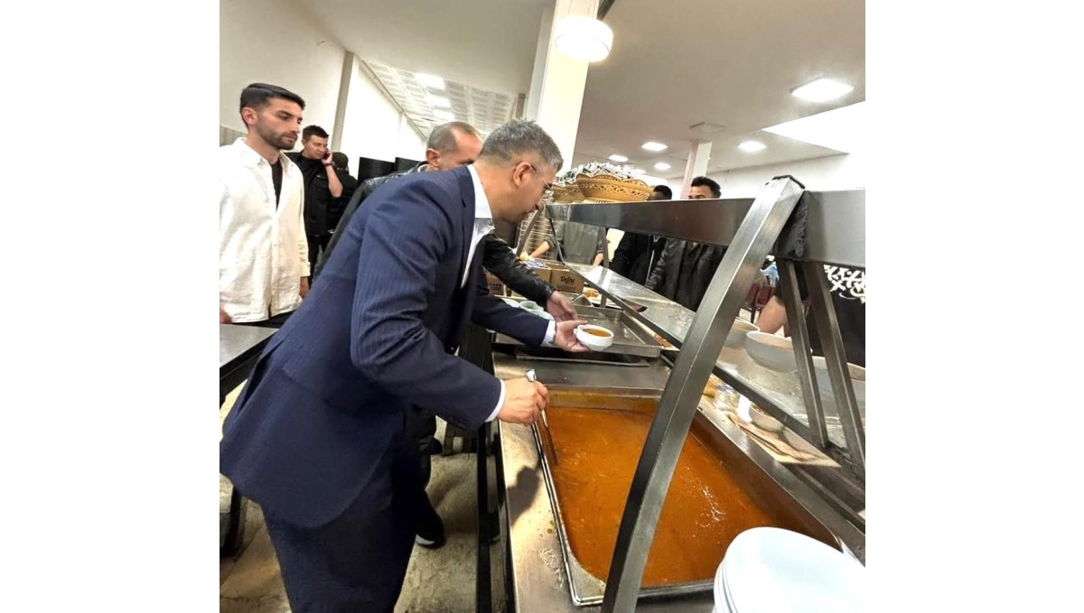 AK Parti Erzurum Gençlik Kolları "Kampüse hoşgeldiniz" dedi