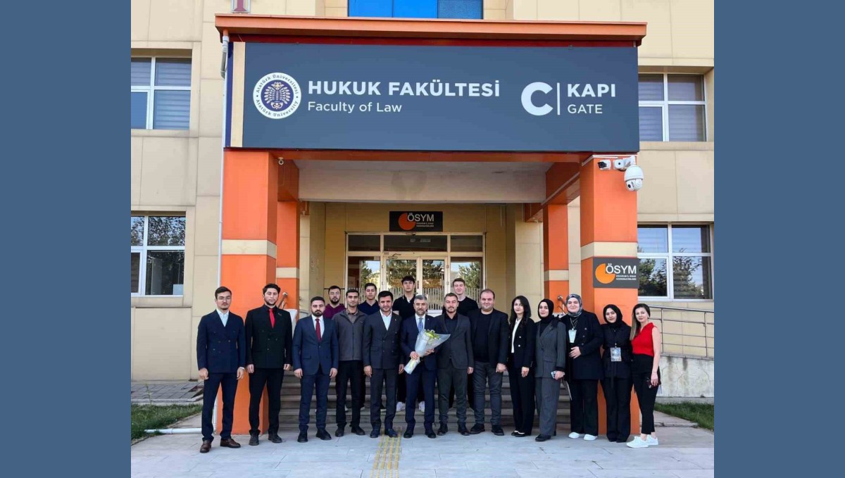 AK Parti İl Başkanı İbrahim Küçükoğlu, Atatürk Üniversitesi Hukuk Fakültesi öğrencileriyle buluştu