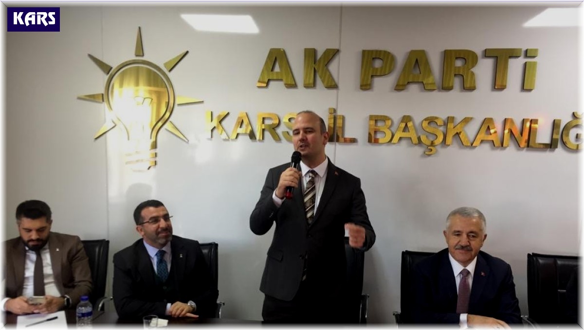 AK Parti'li İleri: "Terörle aralarına mesafe koymakta problem yaşıyorlar"