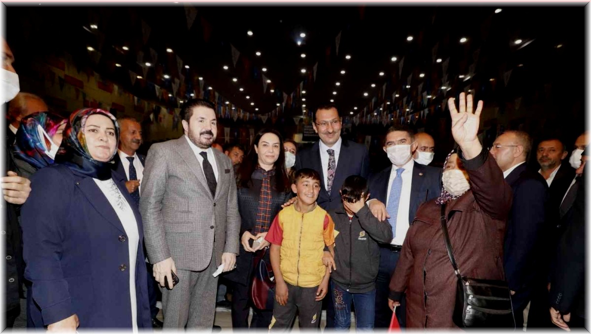 AK Parti'li Yavuz: "İdam sehpasına gitmeyi göze alan bir liderimiz var"