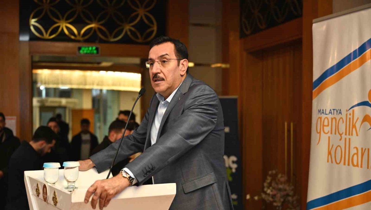 AK Parti Malatya Milletvekili Bülent Tüfenkci: "Muhalefet yapılmayan hizmetlerle övünmeye çalışıyor"