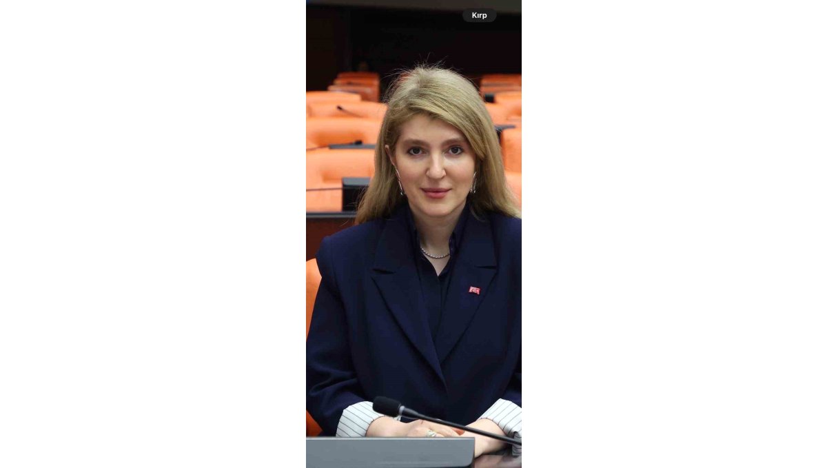 AK Parti Malatya Milletvekili İnanç Siraç Kara Ölmeztoprak, Berat Kandili mesajı